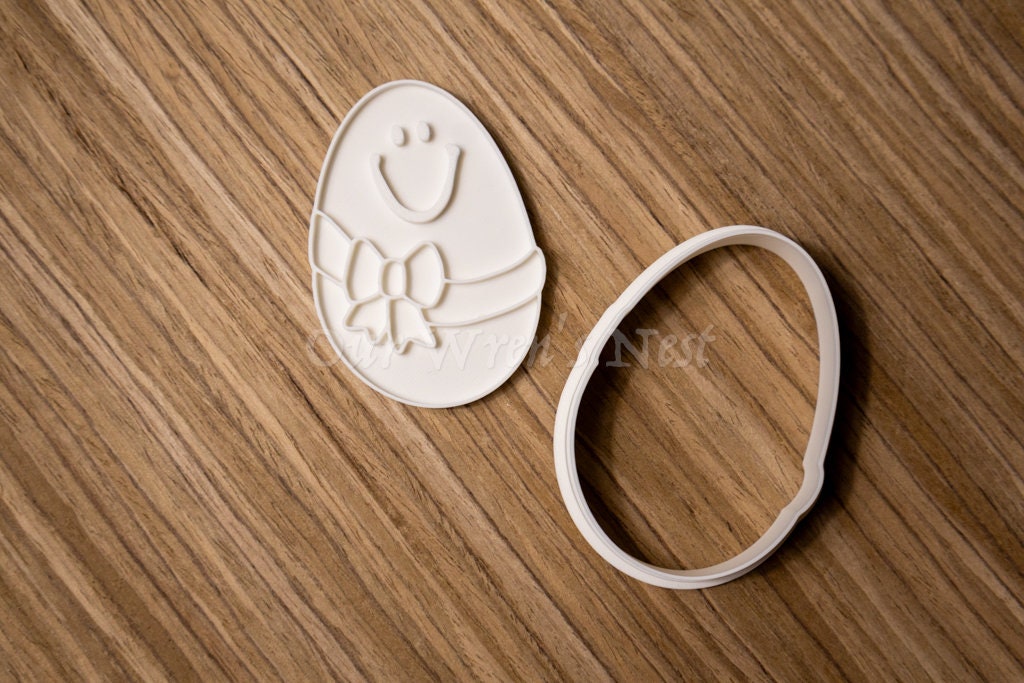 3D Printed Vintage Inspired Easter Egg with Stamp Cookie Cutter Set