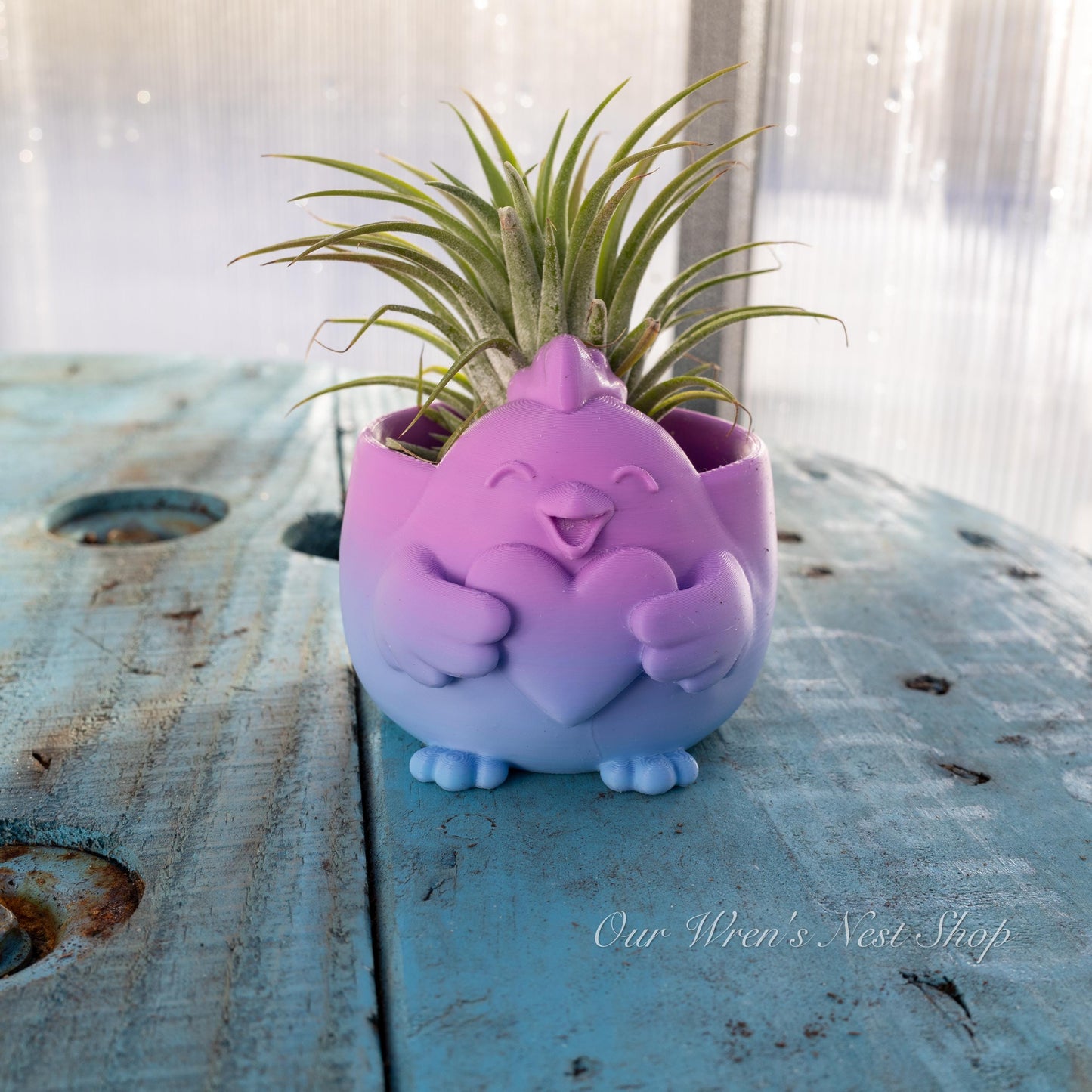 Happy Chicken with Heart Planter – 3D Printed Flower Pot for Garden & Home Decor