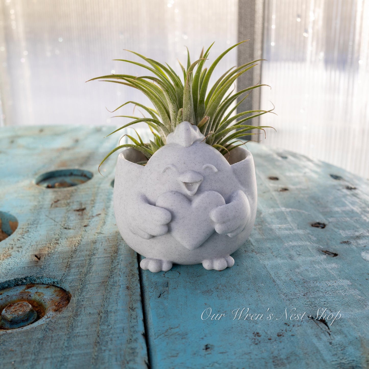 Happy Chicken with Heart Planter – 3D Printed Flower Pot for Garden & Home Decor