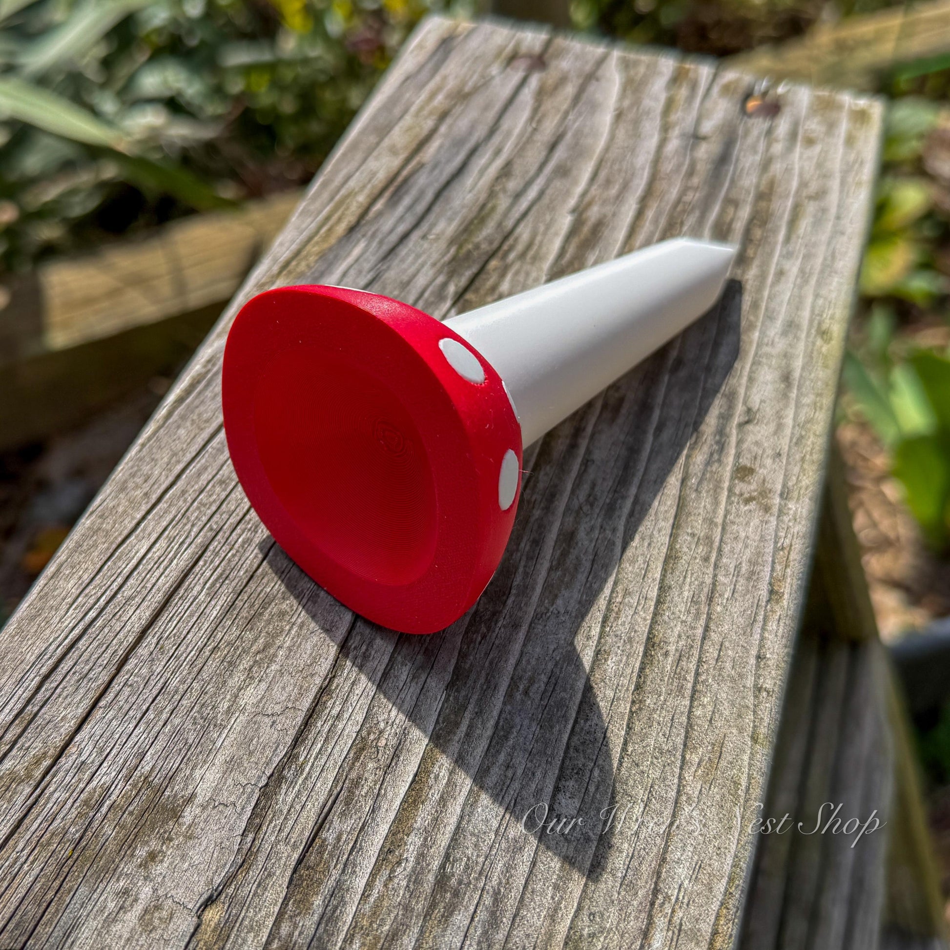Mushroom Bee Waterer – 3D Printed Garden Pollinator Cup (Red and White)