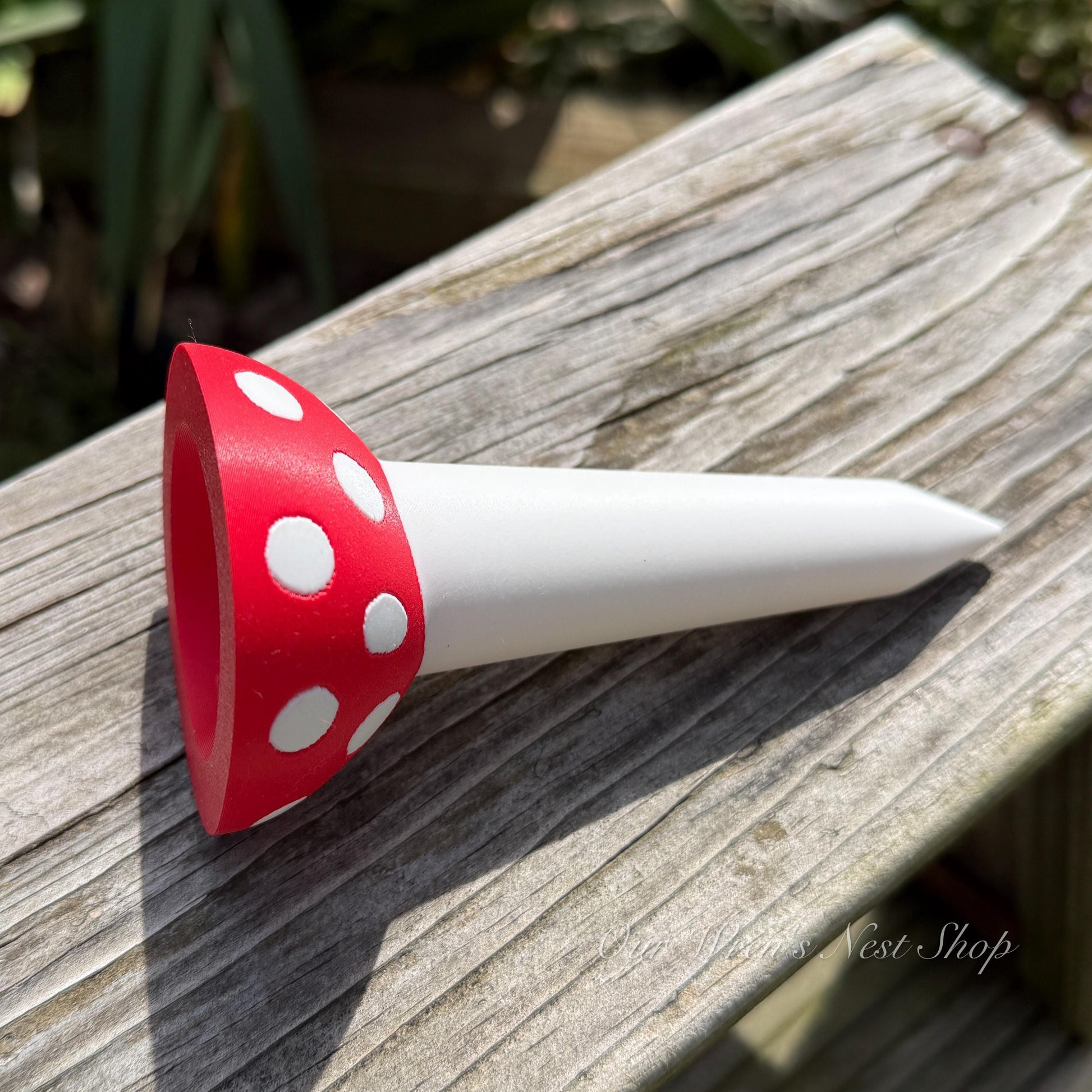 Mushroom Bee Waterer – 3D Printed Garden Pollinator Cup (Red and White)