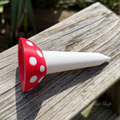Mushroom Bee Waterer – 3D Printed Garden Pollinator Cup (Red and White)