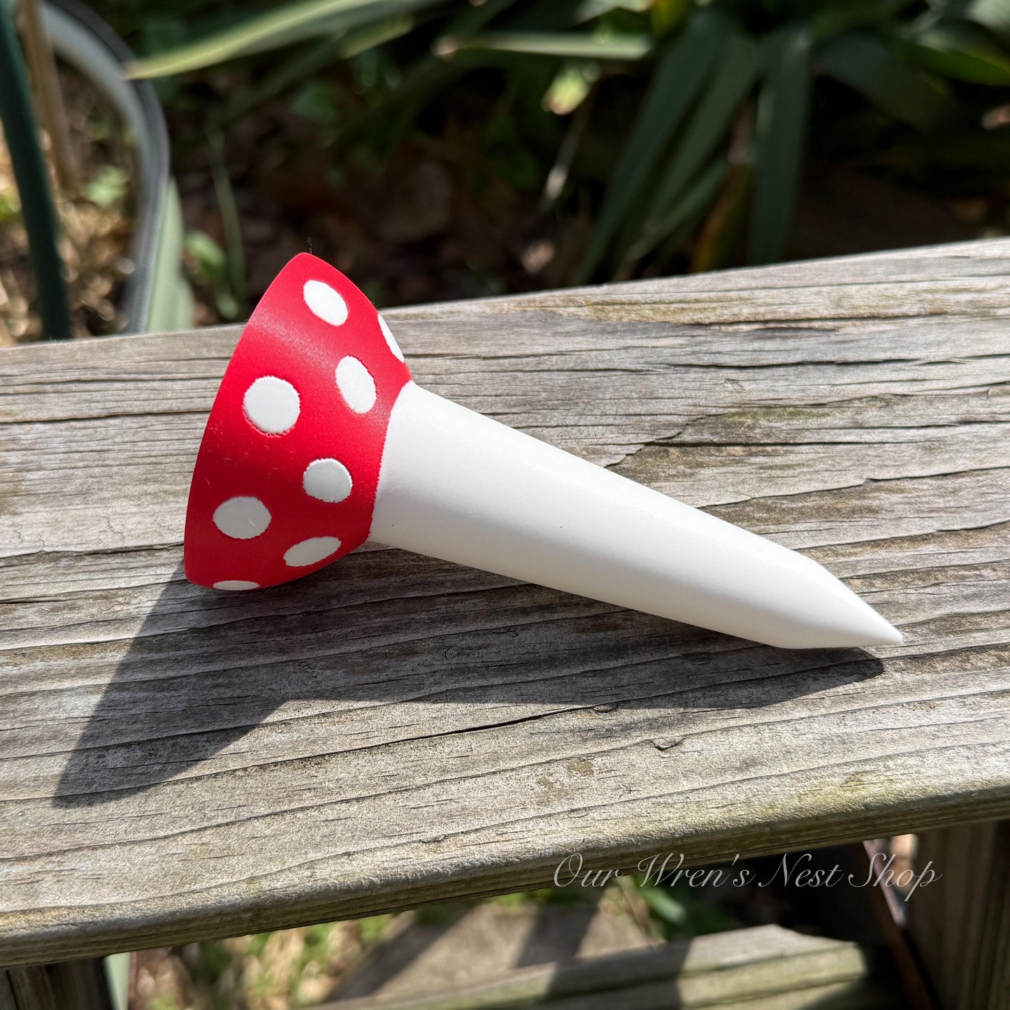 Mushroom Bee Waterer – 3D Printed Garden Pollinator Cup (Red and White)