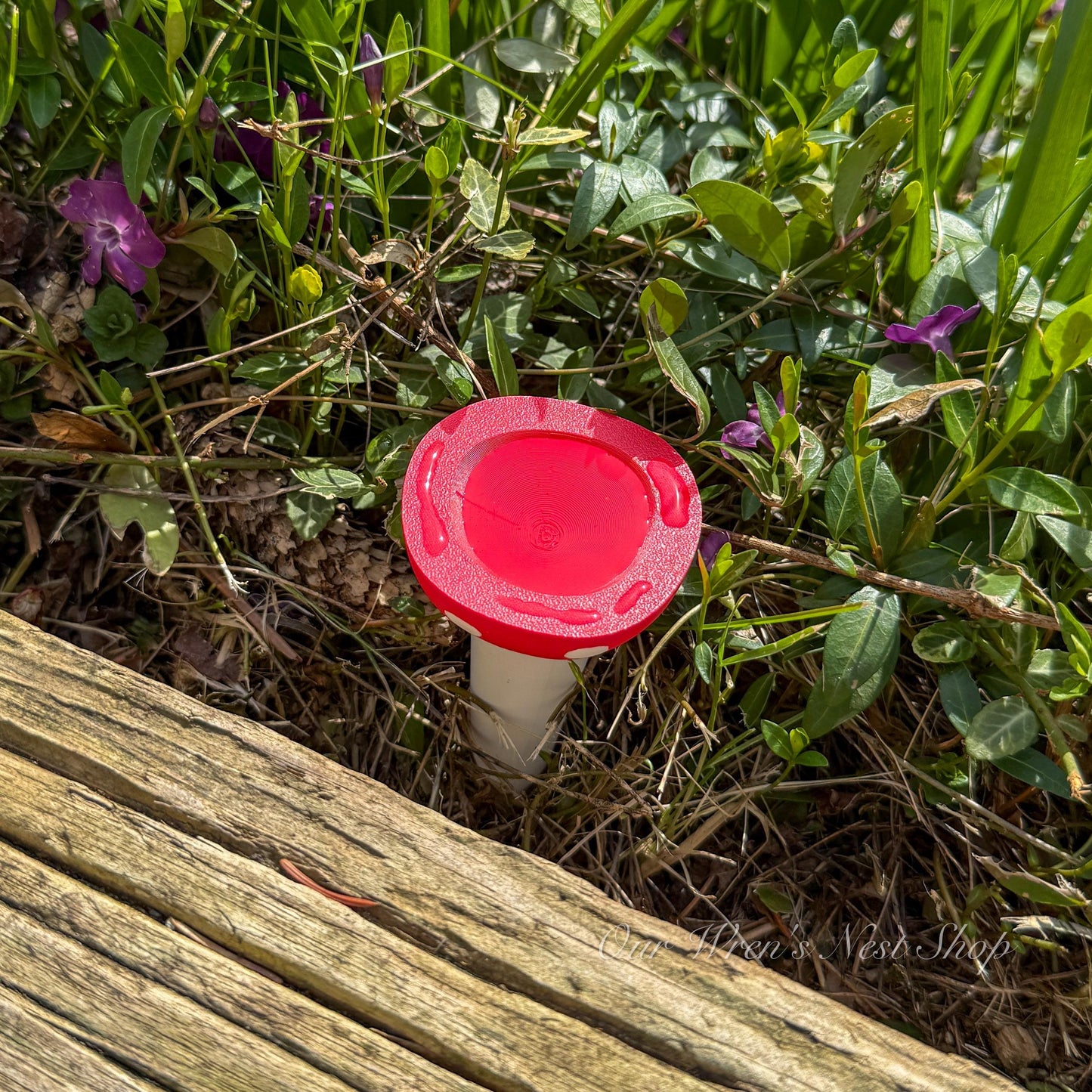 Mushroom Bee Waterer – 3D Printed Garden Pollinator Cup (Red and White)