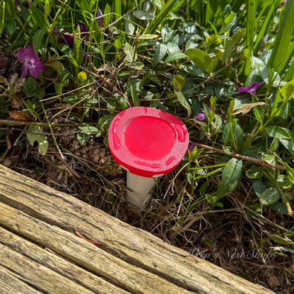 Mushroom Bee Waterer – 3D Printed Garden Pollinator Cup (Red and White)