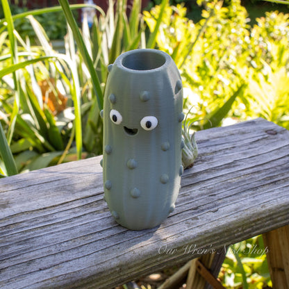 Pete the Pickle Air Plant Planter – 3D Printed Flower Pot for Garden & Home Decor