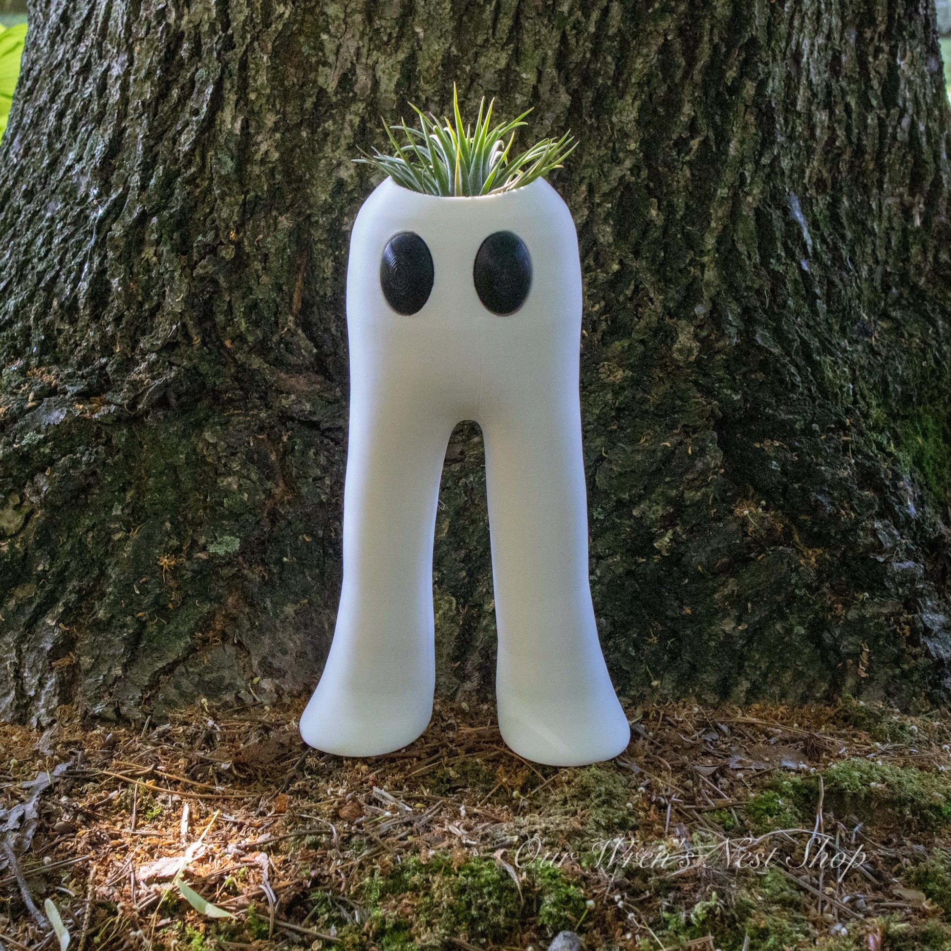 Midnight Walker Cryptid Air Plant Planter | 3D Printed Air Plant Holder | Cryptid Decor | Cute Monster Planter